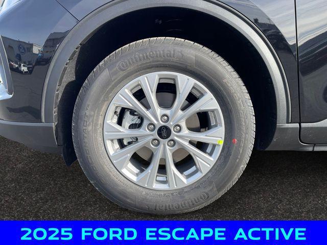 new 2025 Ford Escape car, priced at $31,000