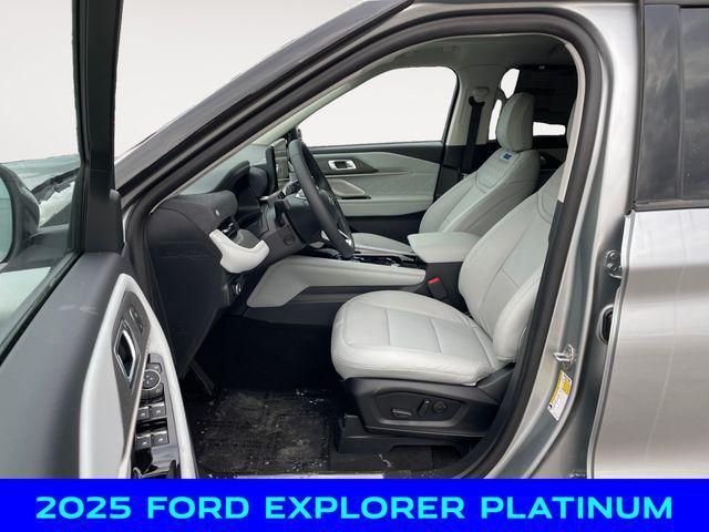 new 2025 Ford Explorer car, priced at $51,750