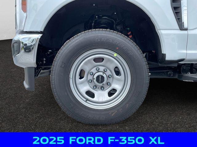 new 2025 Ford F-350 car, priced at $68,750