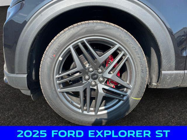 new 2025 Ford Explorer car, priced at $59,500