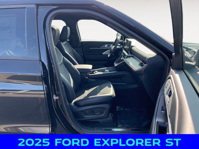 new 2025 Ford Explorer car, priced at $59,500