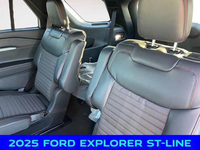 new 2025 Ford Explorer car, priced at $40,500