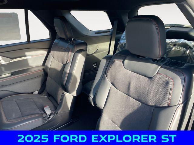 new 2025 Ford Explorer car, priced at $53,250