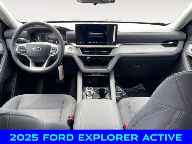 new 2025 Ford Explorer car, priced at $41,500