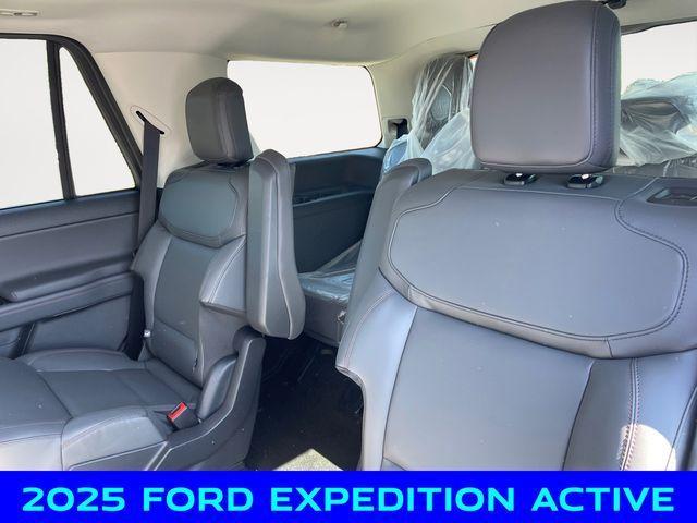 new 2025 Ford Expedition car, priced at $71,500