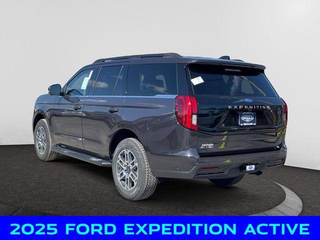 new 2025 Ford Expedition car, priced at $71,500
