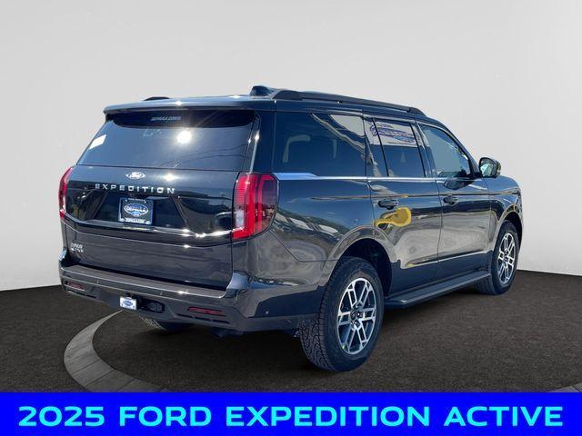 new 2025 Ford Expedition car, priced at $71,500