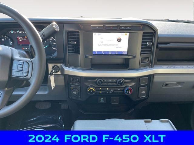 new 2024 Ford F-450 car, priced at $72,000