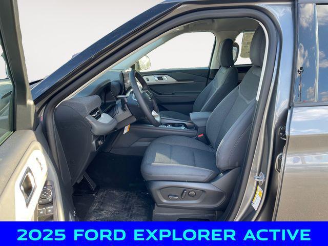 new 2025 Ford Explorer car, priced at $37,750