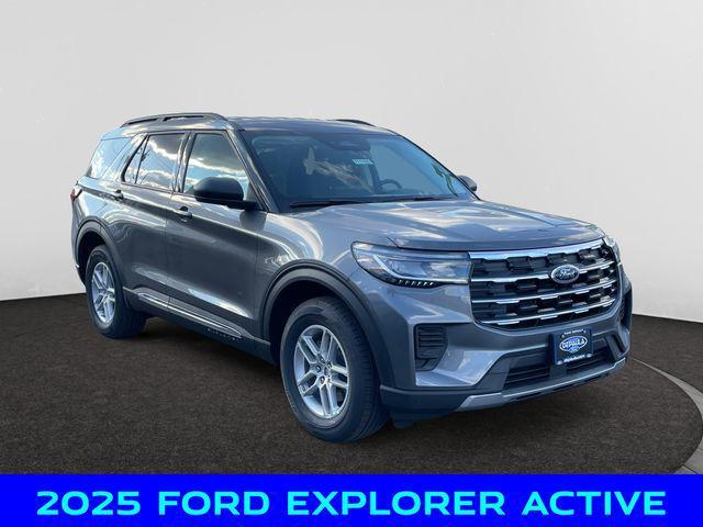 new 2025 Ford Explorer car, priced at $37,750