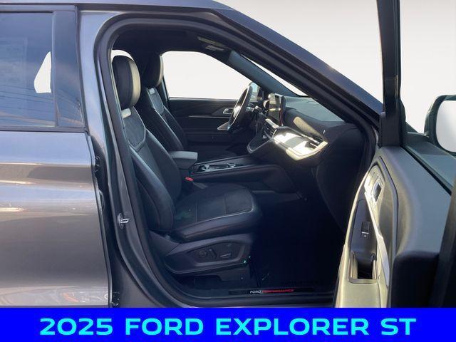 new 2025 Ford Explorer car, priced at $52,750