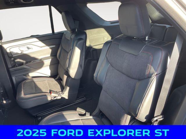 new 2025 Ford Explorer car, priced at $52,750