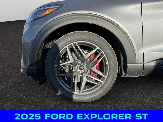 new 2025 Ford Explorer car, priced at $52,750