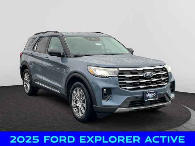 new 2025 Ford Explorer car, priced at $41,500