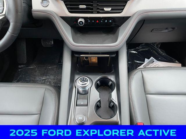 new 2025 Ford Explorer car, priced at $41,500