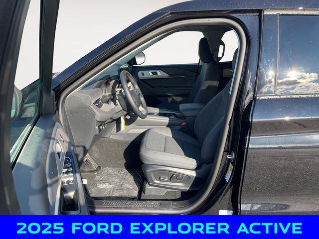 new 2025 Ford Explorer car, priced at $37,750