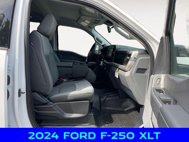 new 2024 Ford F-250 car, priced at $58,250