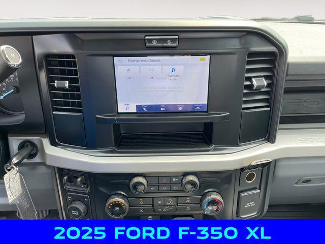 new 2025 Ford F-350 car, priced at $59,750