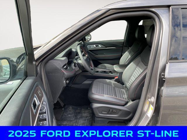 new 2025 Ford Explorer car, priced at $44,000