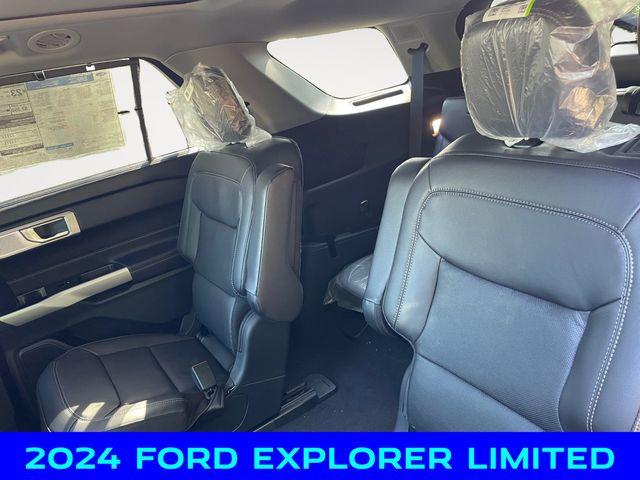 new 2024 Ford Explorer car, priced at $51,250