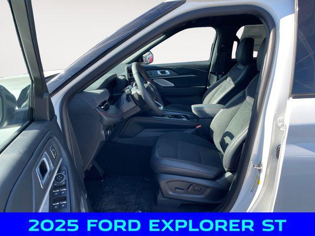 new 2025 Ford Explorer car, priced at $59,750