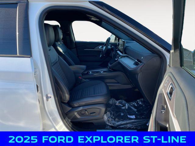 new 2025 Ford Explorer car, priced at $41,750