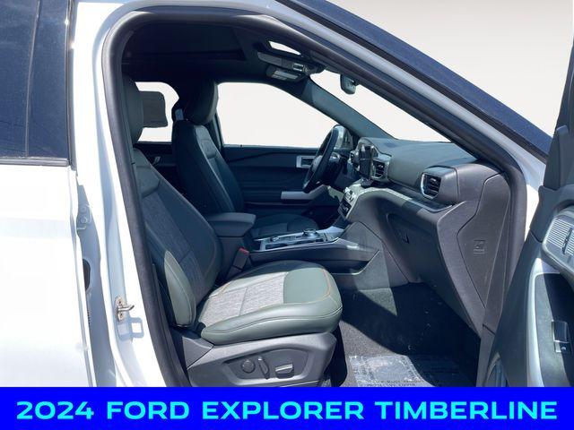 new 2024 Ford Explorer car, priced at $50,250