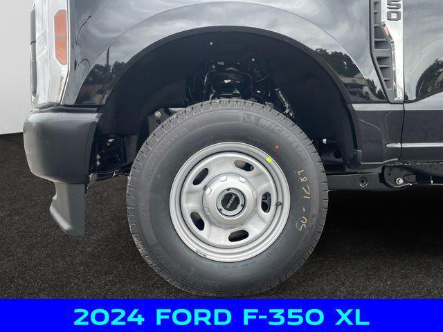 new 2024 Ford F-350 car, priced at $52,000