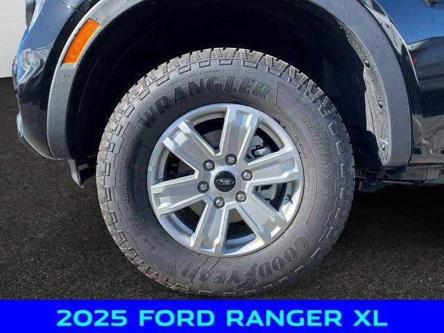 new 2025 Ford Ranger car, priced at $36,000