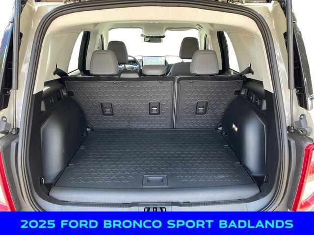 new 2025 Ford Bronco Sport car, priced at $39,000