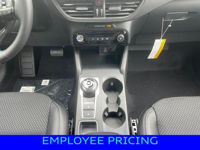 new 2025 Ford Escape car, priced at $33,000