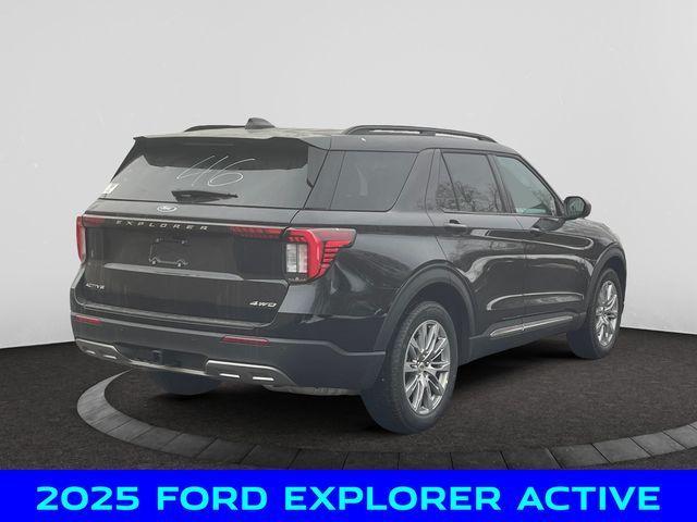 new 2025 Ford Explorer car, priced at $43,250