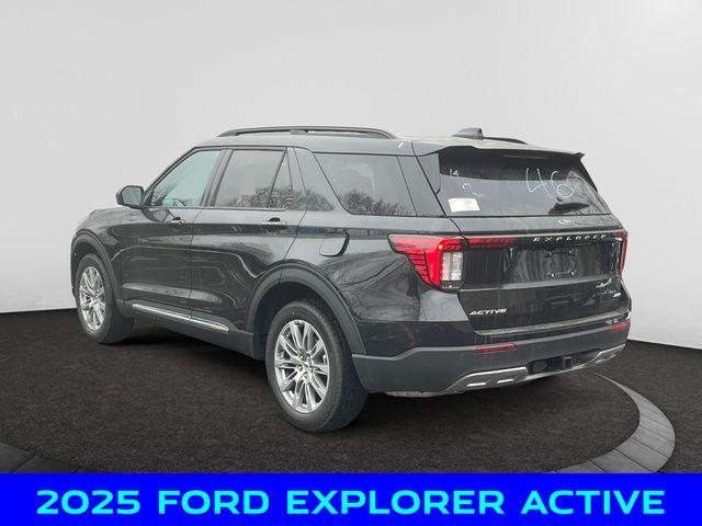 new 2025 Ford Explorer car, priced at $43,250