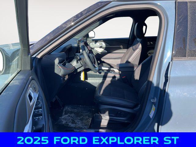 new 2025 Ford Explorer car, priced at $53,250