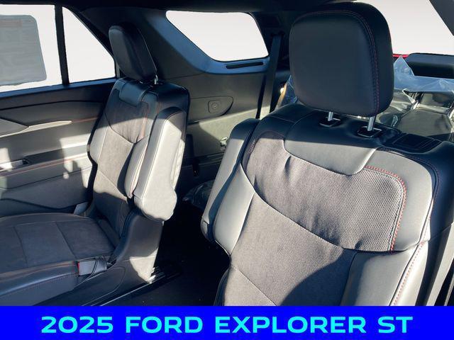 new 2025 Ford Explorer car, priced at $53,250