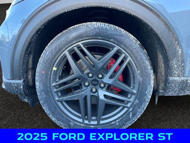 new 2025 Ford Explorer car, priced at $53,250