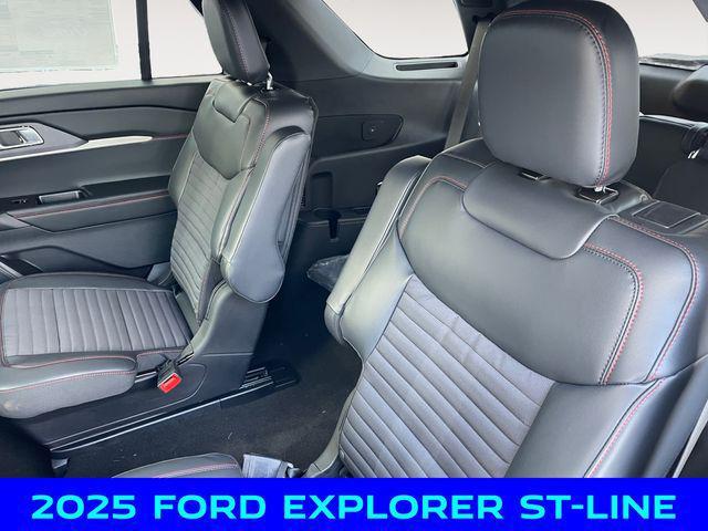 new 2025 Ford Explorer car, priced at $40,500