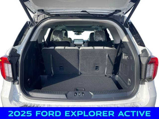 new 2025 Ford Explorer car, priced at $43,000