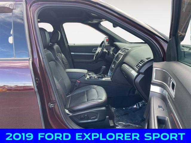 new 2019 Ford Explorer car