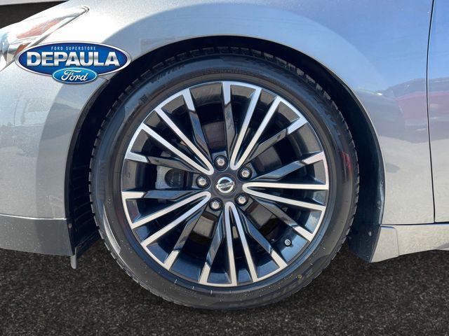 used 2016 Nissan Maxima car, priced at $14,850
