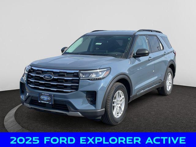 new 2025 Ford Explorer car, priced at $39,750