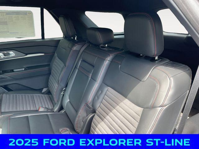 new 2025 Ford Explorer car, priced at $43,750