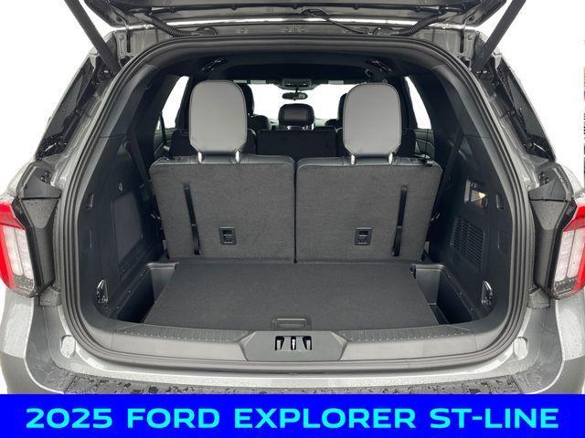 new 2025 Ford Explorer car, priced at $42,000