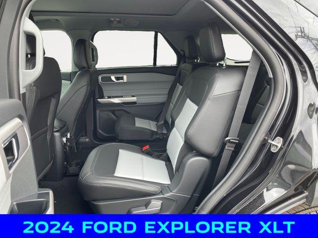 new 2024 Ford Explorer car, priced at $46,250