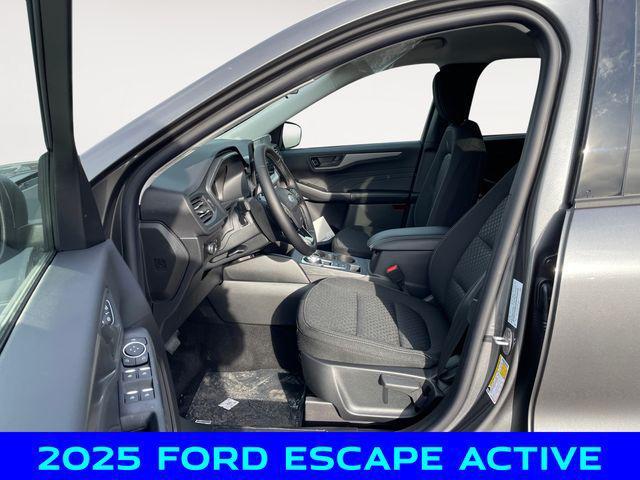 new 2025 Ford Escape car, priced at $31,500