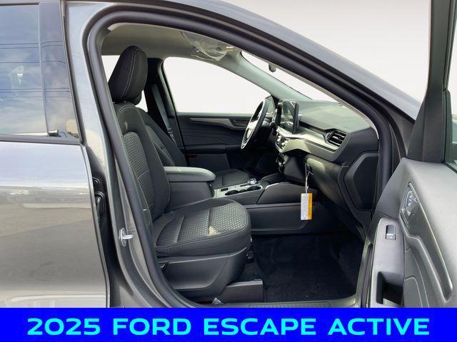 new 2025 Ford Escape car, priced at $31,500