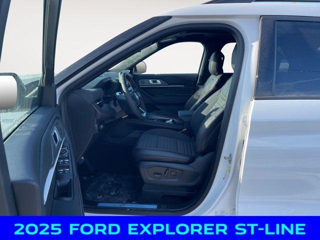 new 2025 Ford Explorer car, priced at $45,500