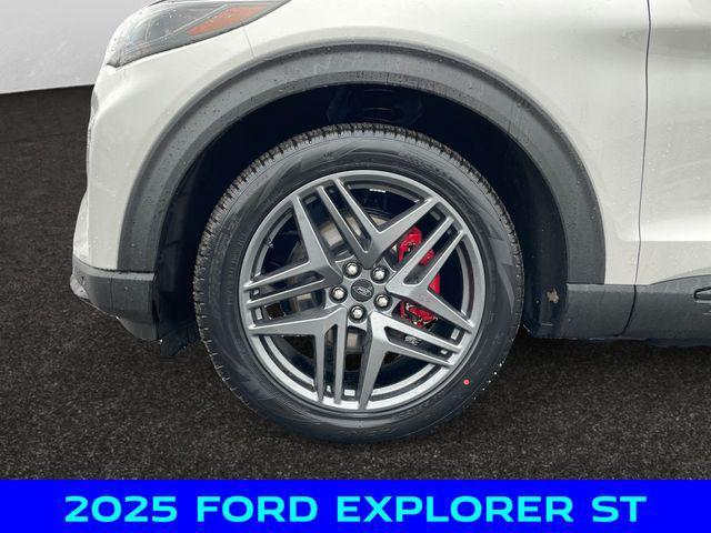 new 2025 Ford Explorer car, priced at $53,500