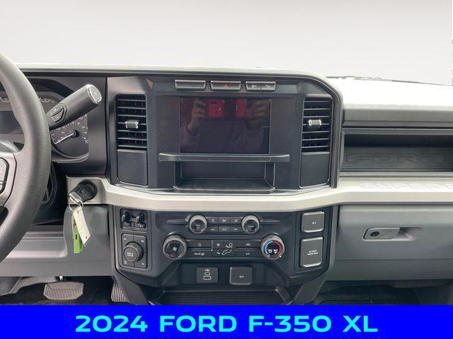 new 2024 Ford F-350 car, priced at $54,750