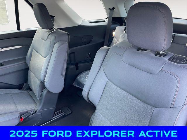 new 2025 Ford Explorer car, priced at $41,500